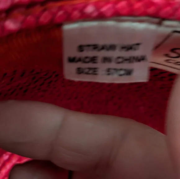 Elegant Pink Sun Hat - Picture 3 of 3